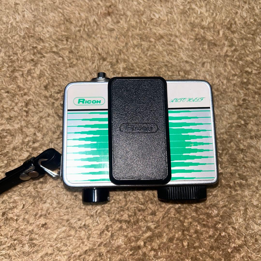 Ricoh AUTOhalf e フィルムカメラ