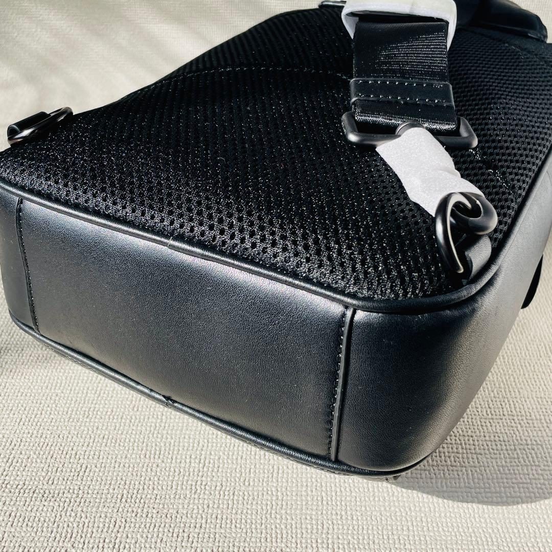 タグちぎれ 新品 COACH イーサン パック・シグネチャー CO910