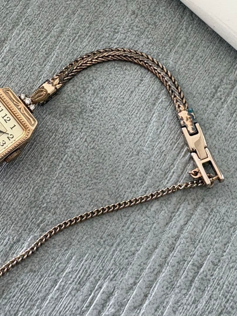 【agete】アガット　スクエアフェイスジュエリーウォッチ　K10ダイヤモンド