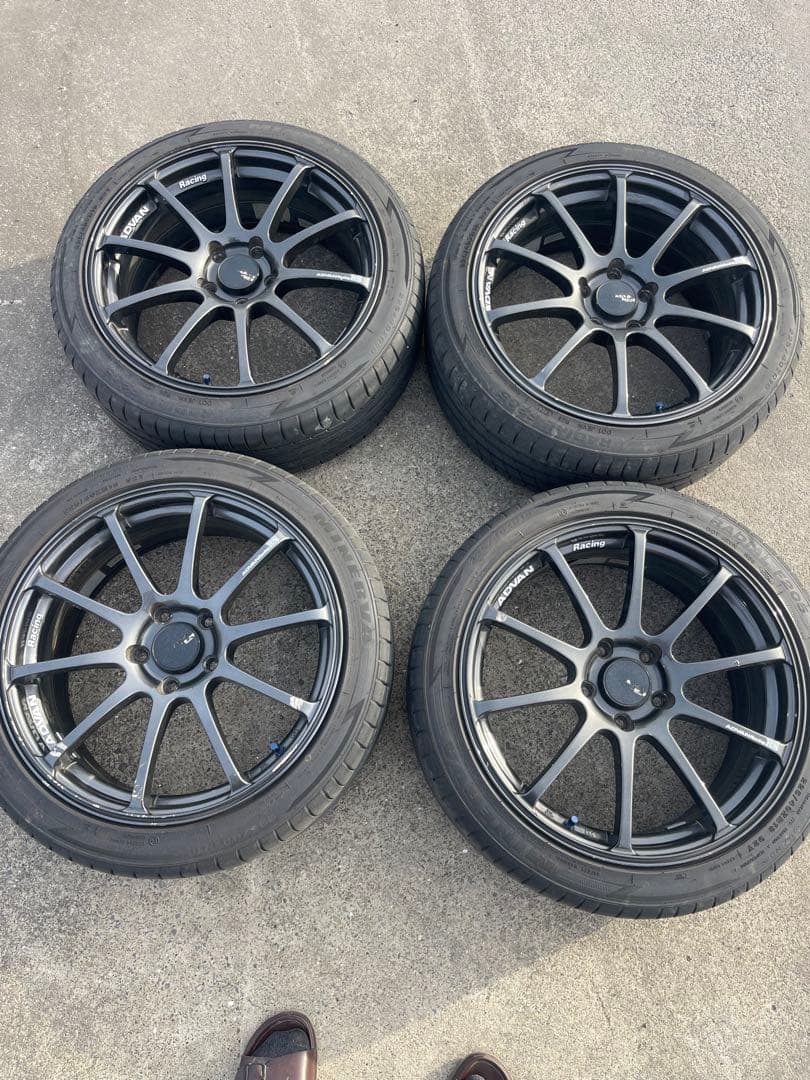 ADVAN Racing 18インチ ホイールセット　114,3 PCD