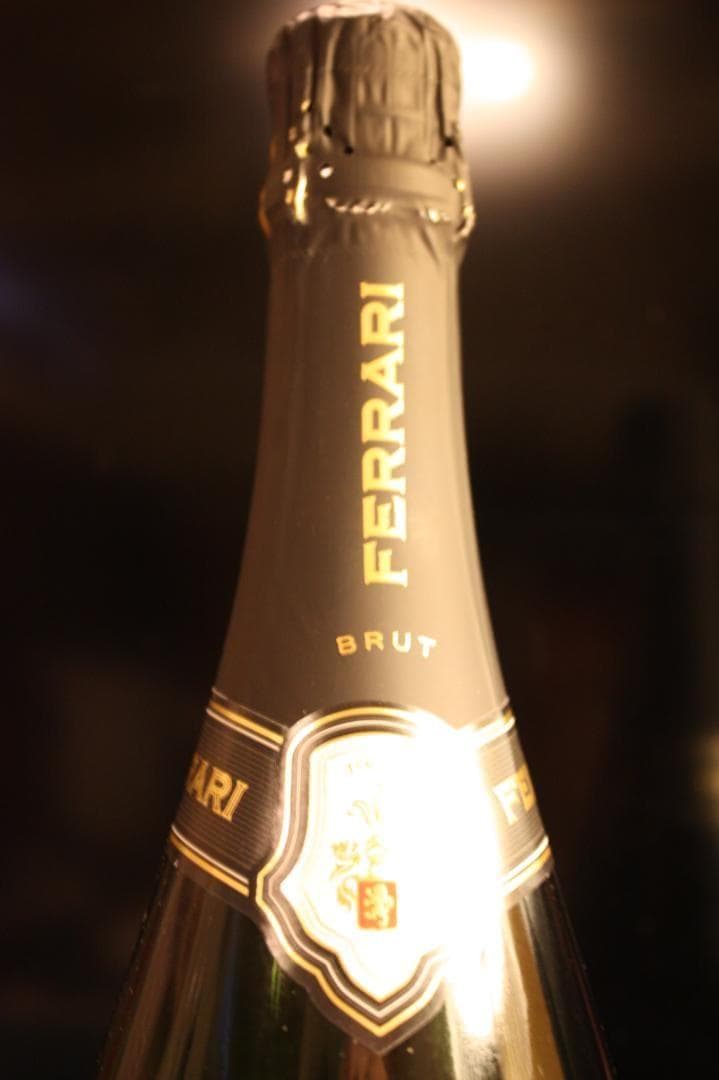 フェラーリ　オマージュ Trento DOC 750ml ６本