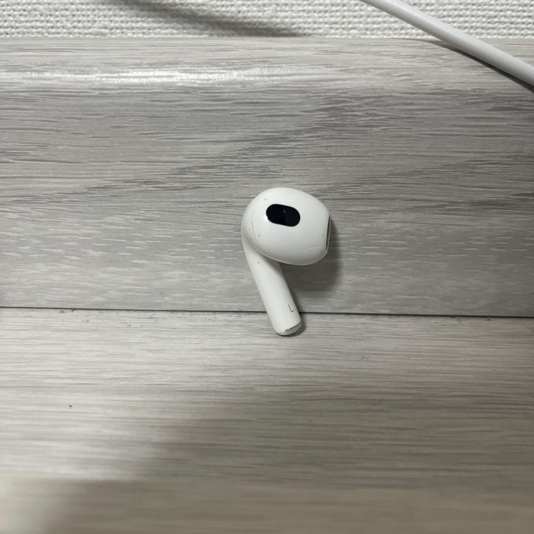 AirPods本体 ホワイト　左のみ