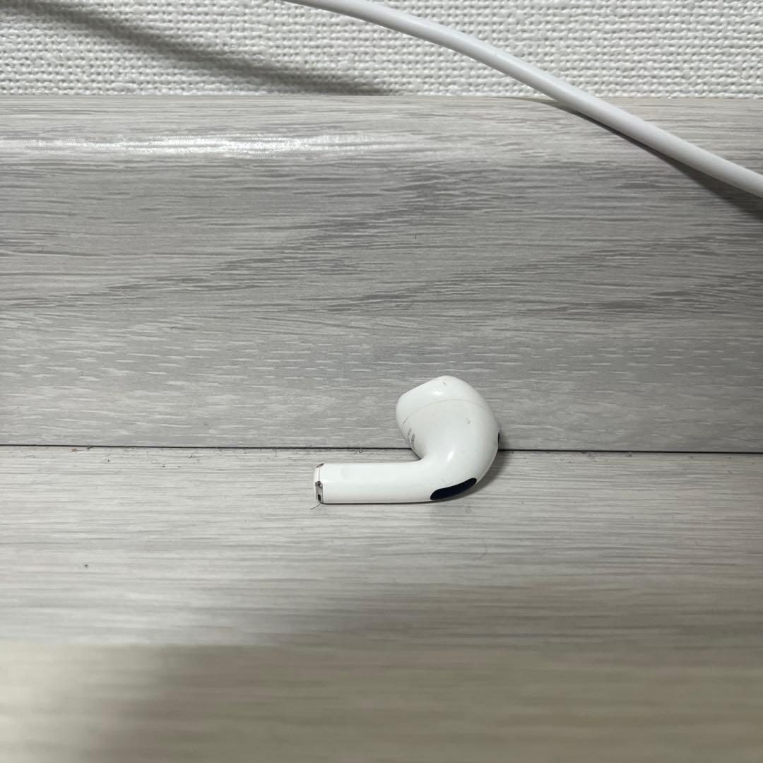 AirPods本体 ホワイト　左のみ