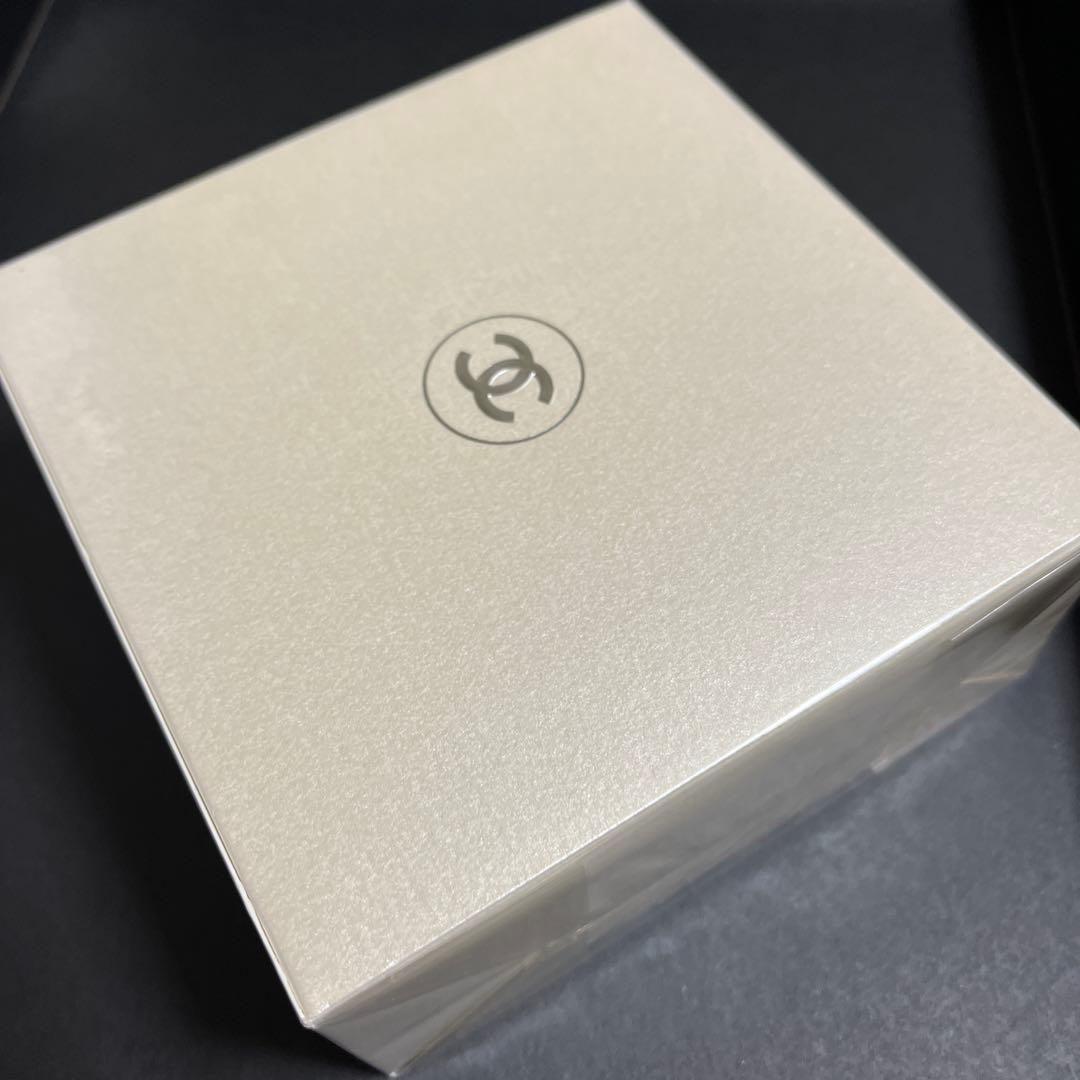 外箱フィルム未開封新品　チャンス　ボディクリーム200g