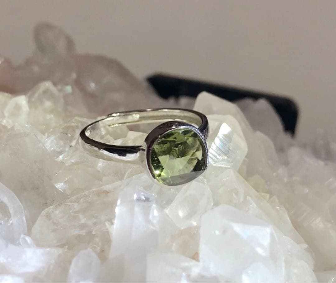 ★Manakali ★ 【高品質】モルダバイト　六芒星　リング