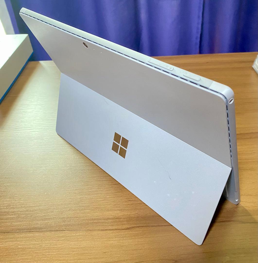 【ジャンク・美品】Surface Pro 第5世代 128GB（箱・充電器付）
