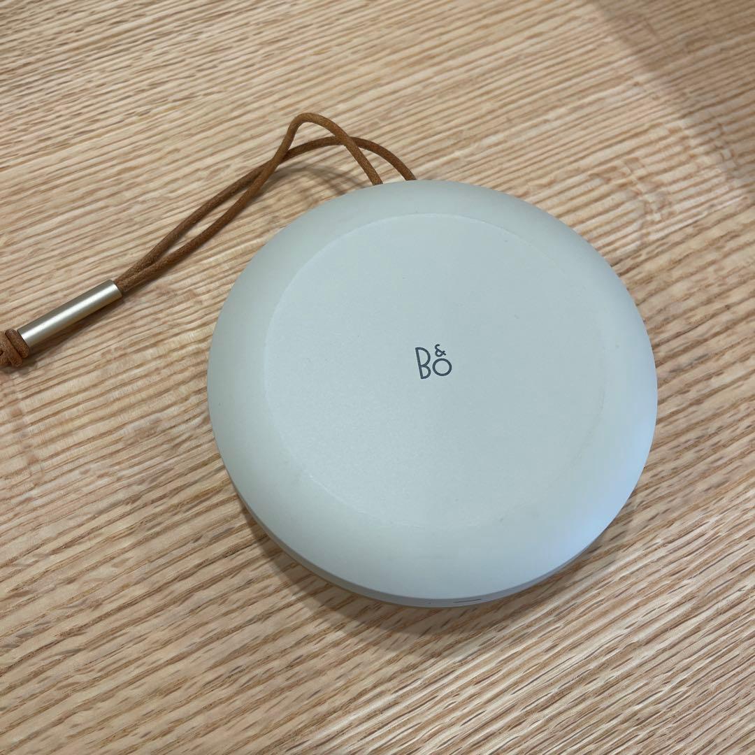 バング&オルフセン　Beosound A1 2nd Gold Tone