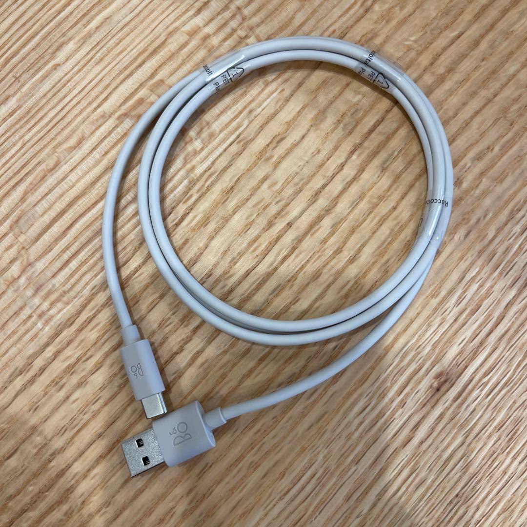 バング&オルフセン　Beosound A1 2nd Gold Tone