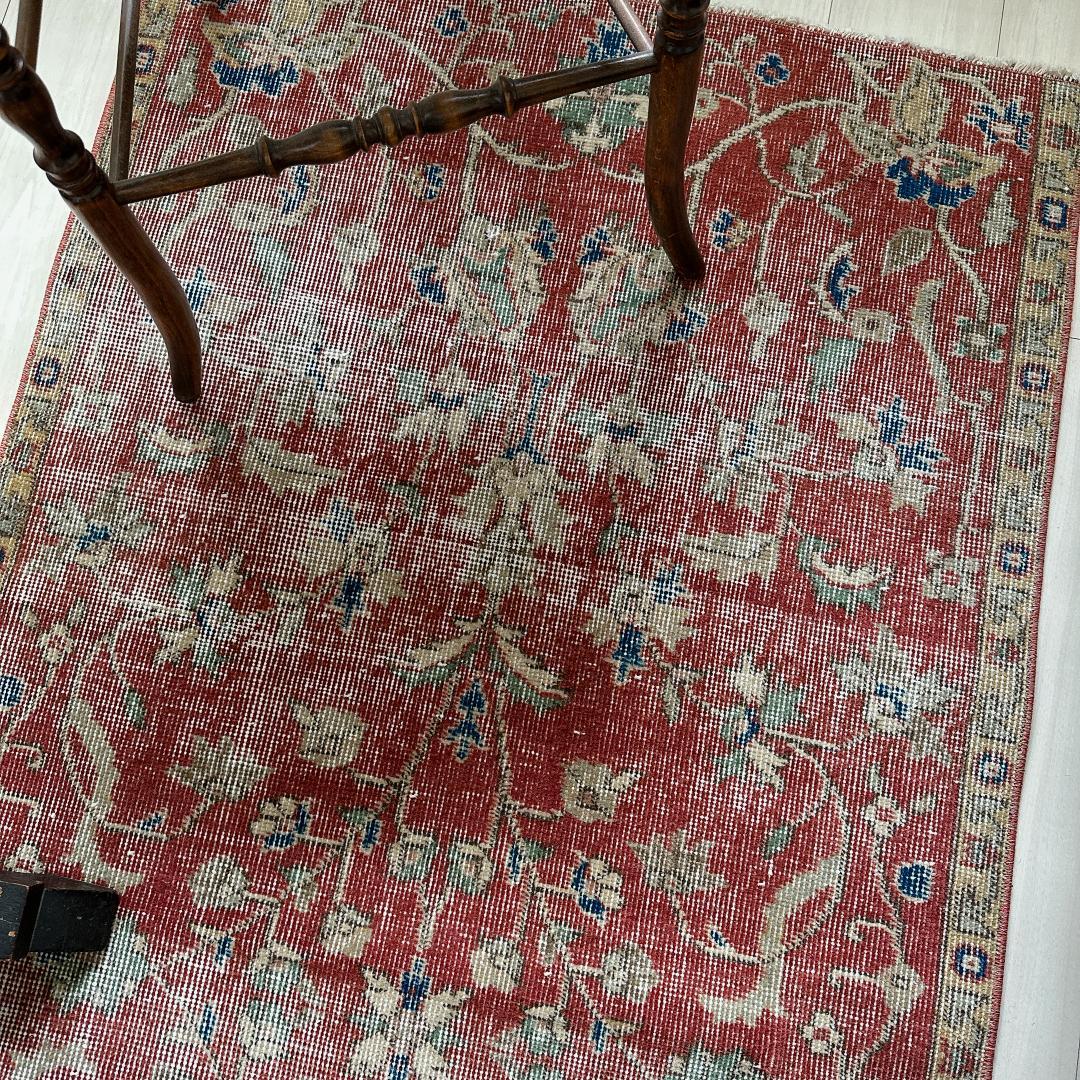 トルコヴィンテージラグ A45 バーミリオン ネイビー ミント グリーン