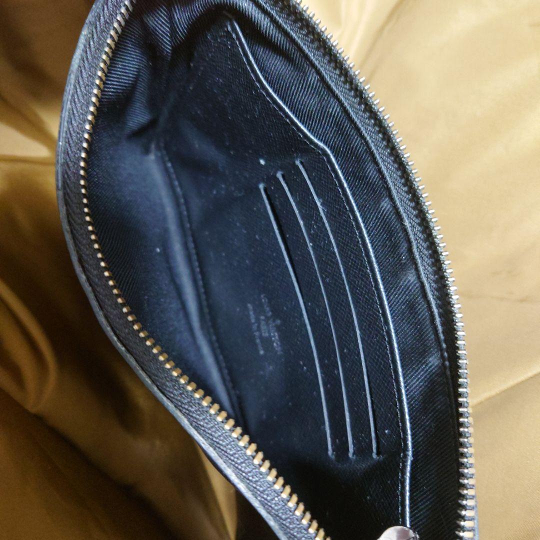 ルイヴィトン ポシェット ディスカバリー モノグラムエクリプス M44323