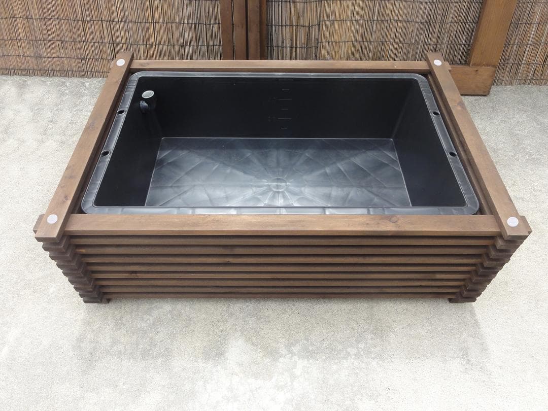 高さの有るビオトープ 60L トロ舟＆木枠セット（棚付き）