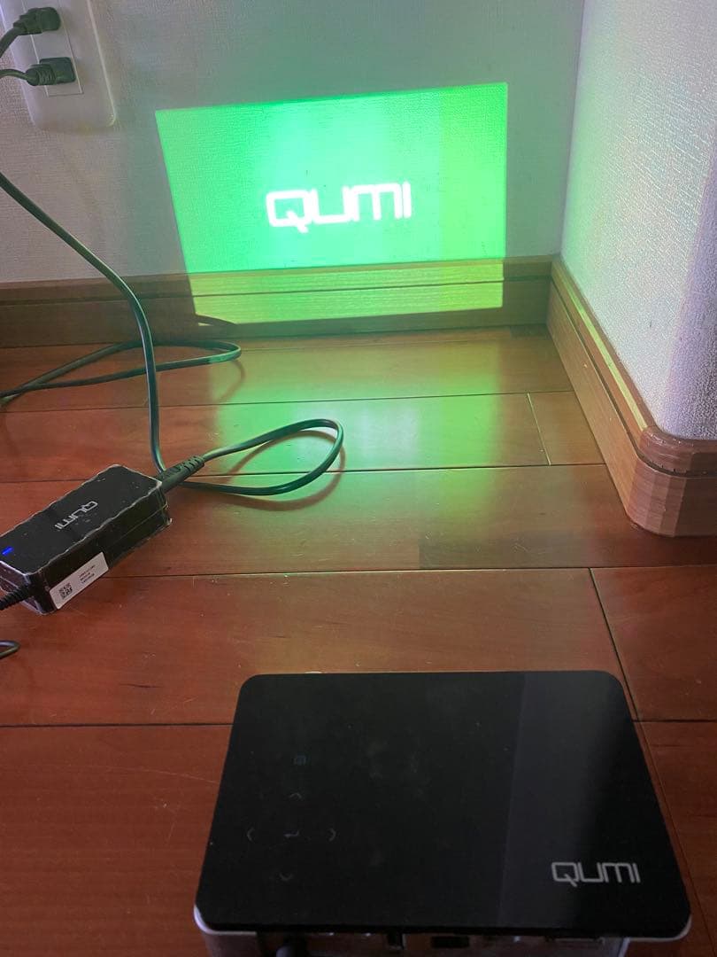 QUMIQ2-B HD720ポケットプロジェクター 本体