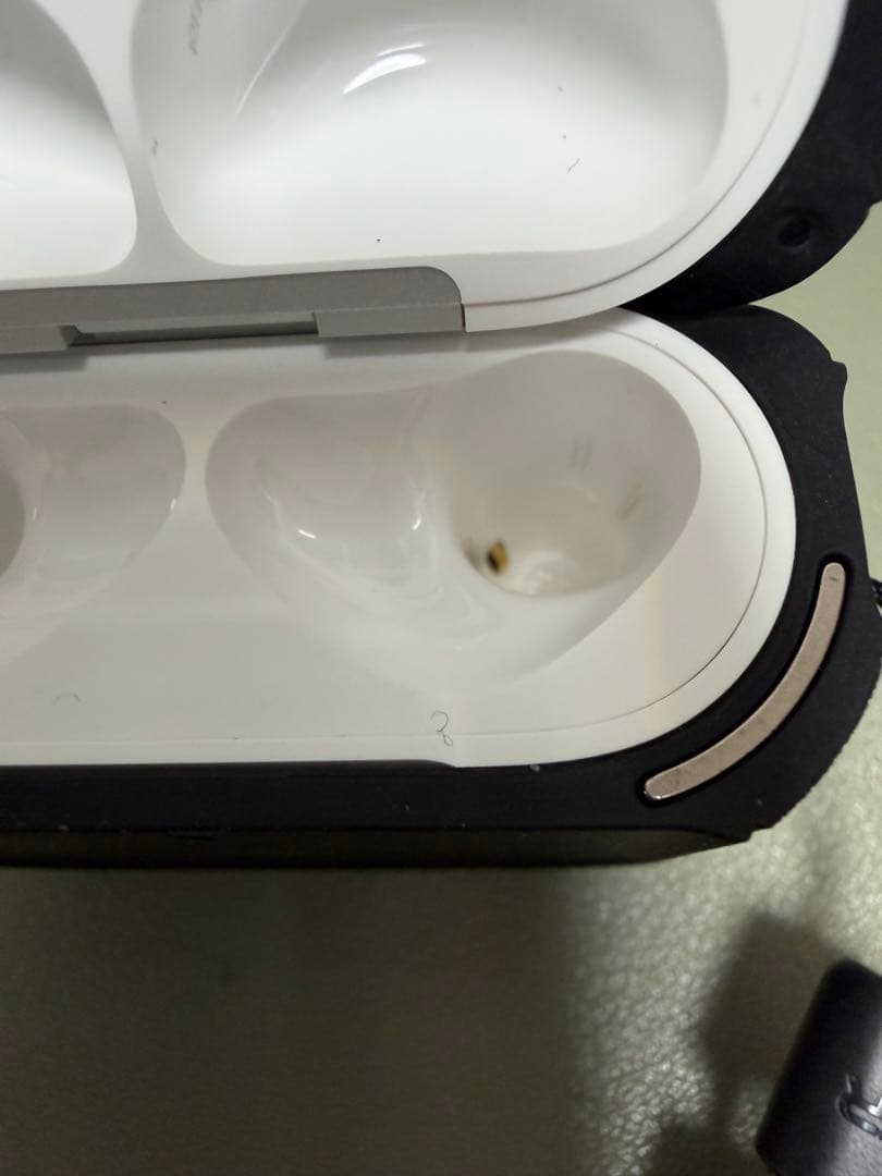 AirPods 4 アクティブノイズキャンセリング搭載AppleCare +加入