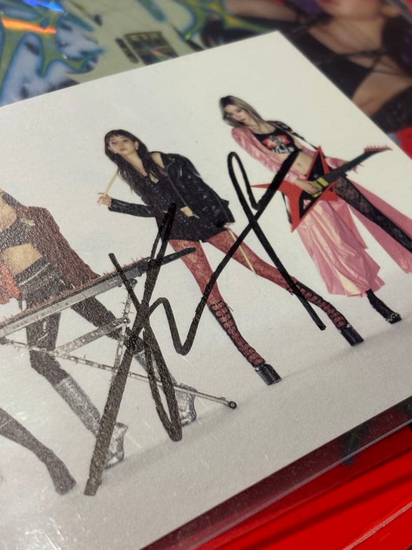 RichMan カリナ直筆サイン入りアルバム