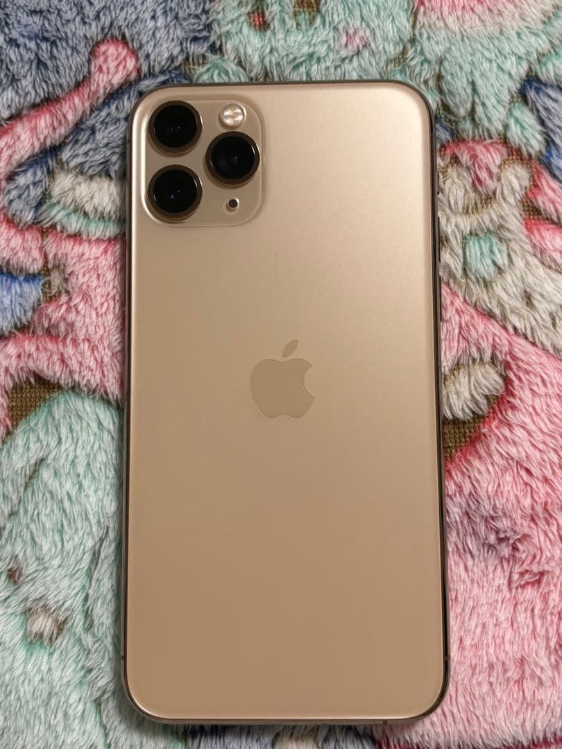 iPhone 11 Pro 256GB ゴールド SIMフリー 本体 67%