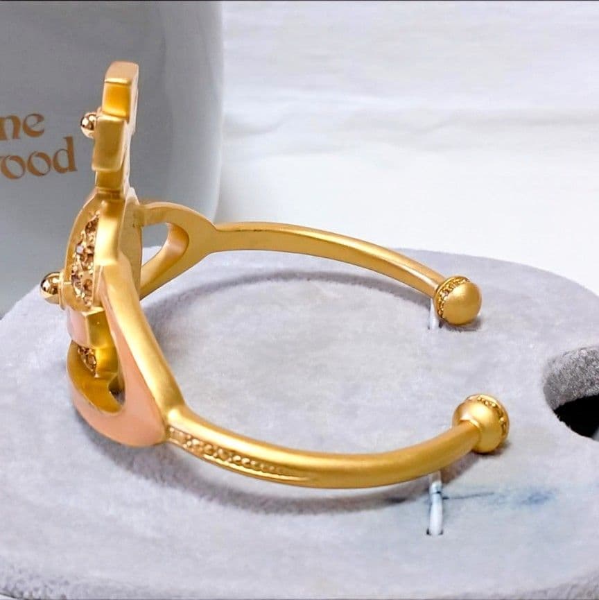 vivienne westwood ビッグオーブ クリスタル バングル