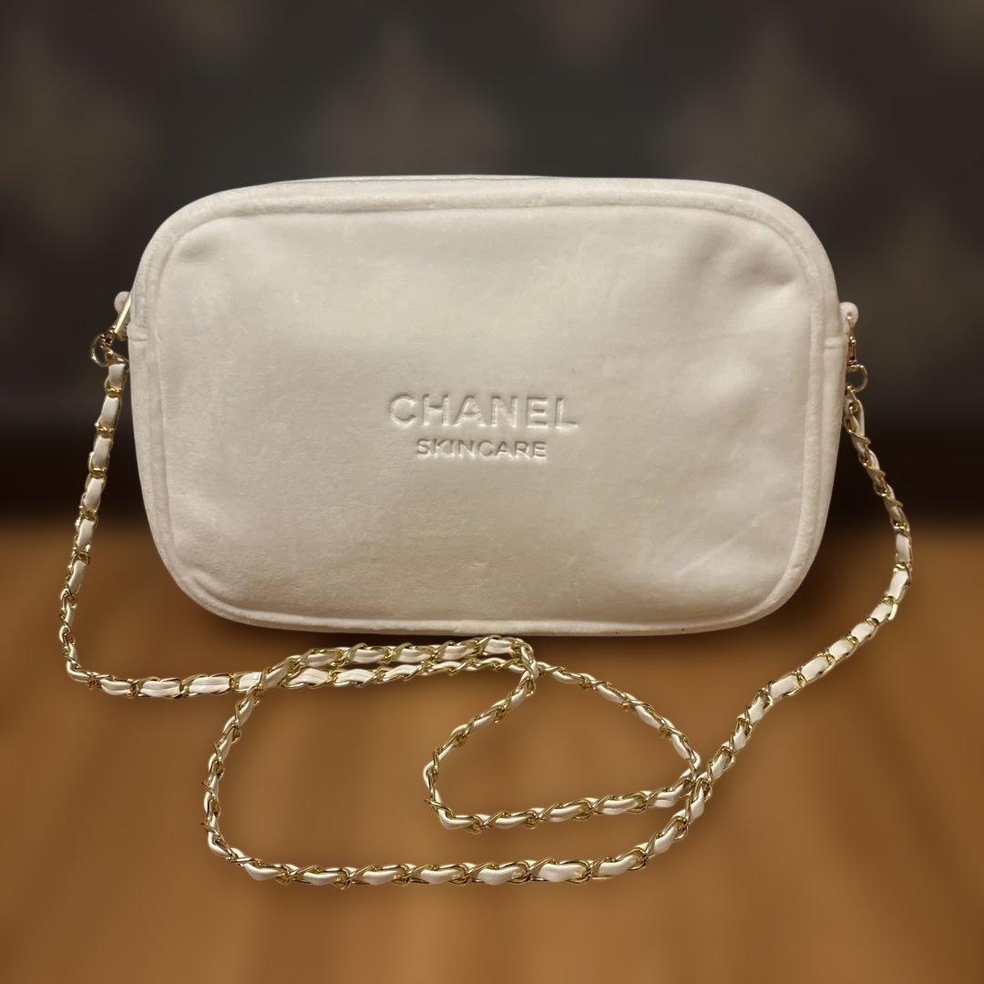 購*読様 CHANEL ホワイト フリースポーチ ノベルティ チェーンショルダー