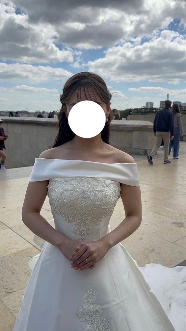 天　ホワイトウェディングドレス オフショルダー　MIL5058