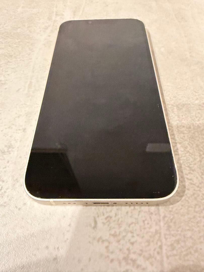 Apple iPhone 13 ホワイト 本体　128GB 美品