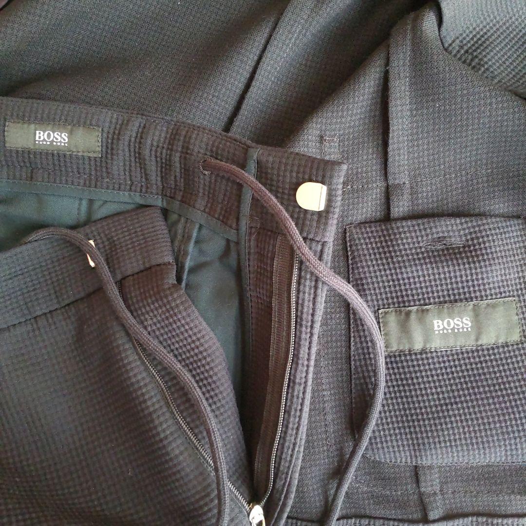 BOSS 紺スーツ シングルボタン　中古