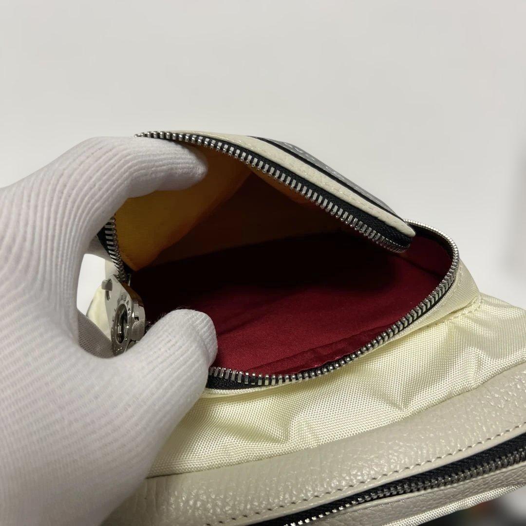 カステルバジャック コネクト ショルダーバッグ CASTELBAJAC ホワイト