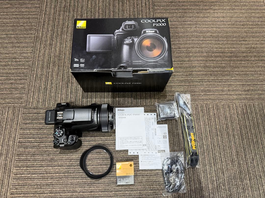 Nikon COOLPIX P1000 本体　数回使用　新品バッテリー付