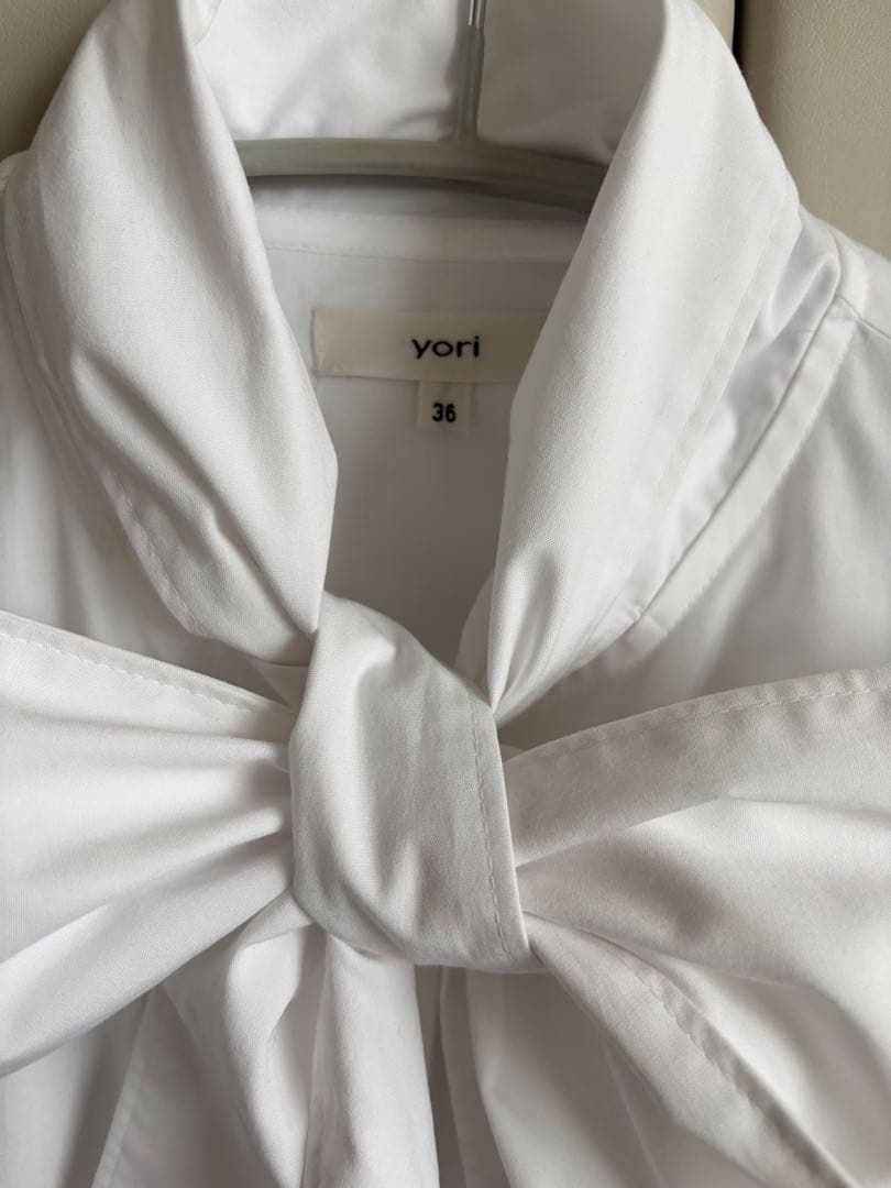 最終お値下げ　yori ビッグリボンパフスリーブブラウス 36 購入時タグあり