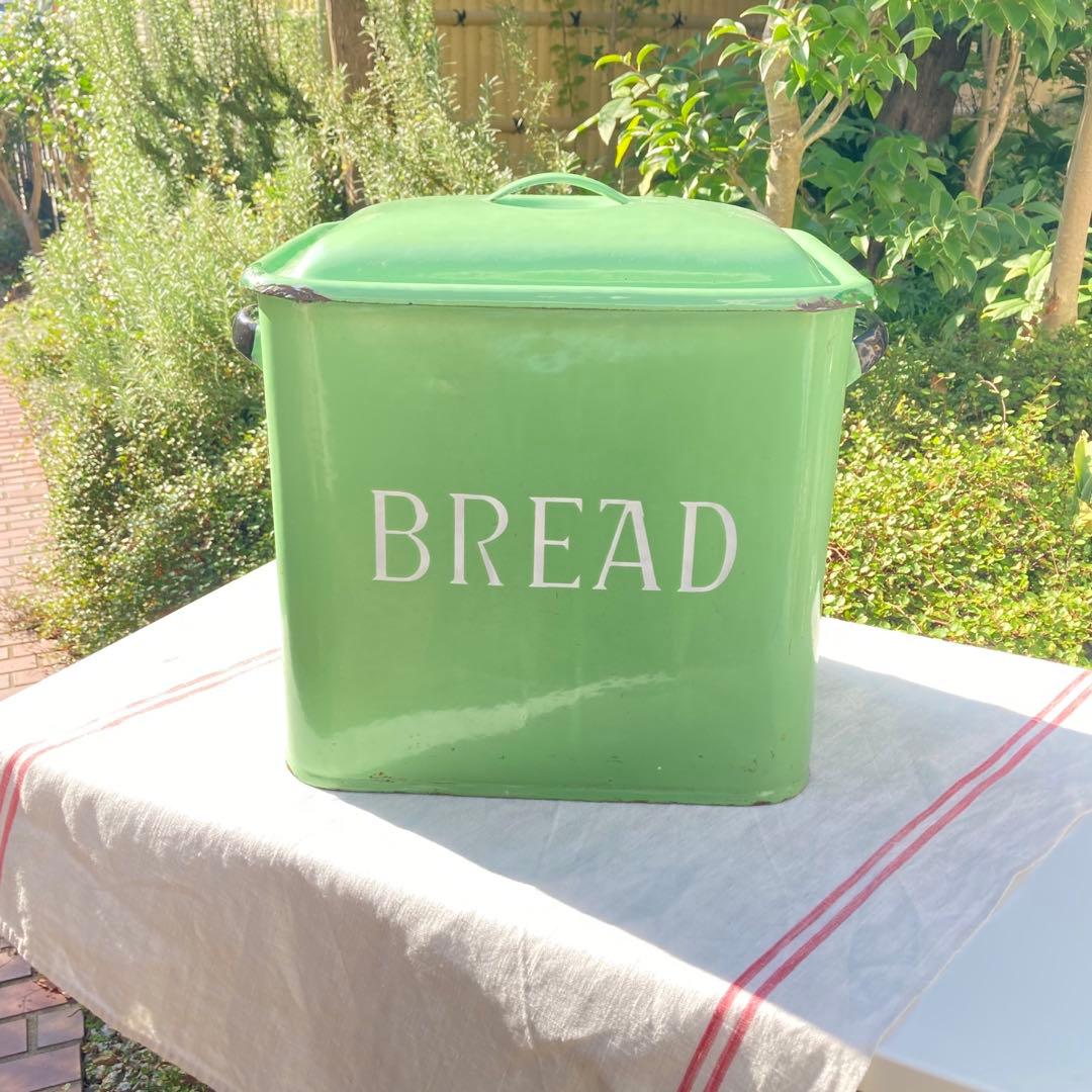 希少✧イギリスアンティーク　かわいいミントグリーンBREADホウロウ缶˚✧₊⁎✧