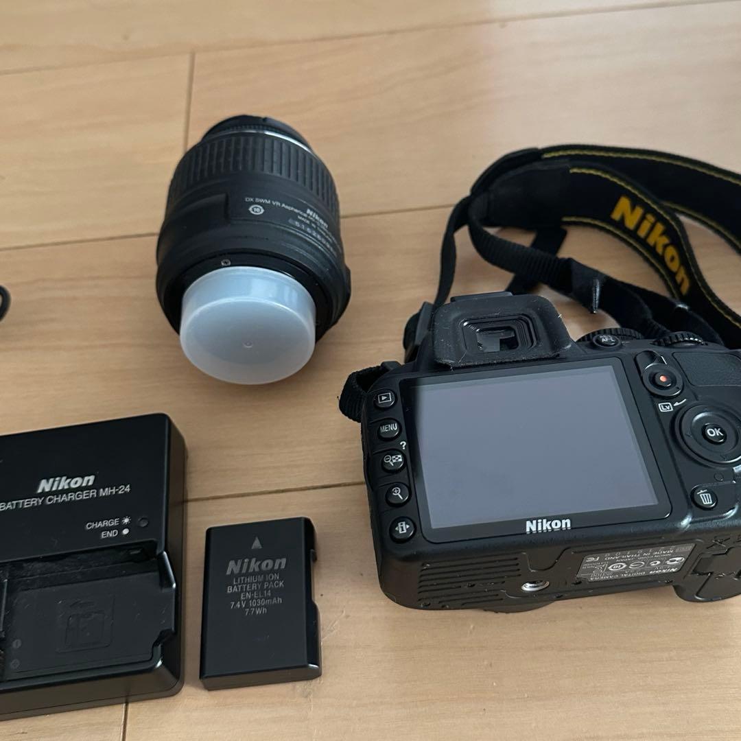 Nikon デジタル一眼レフカメラ 18-55mmレンズ付き
