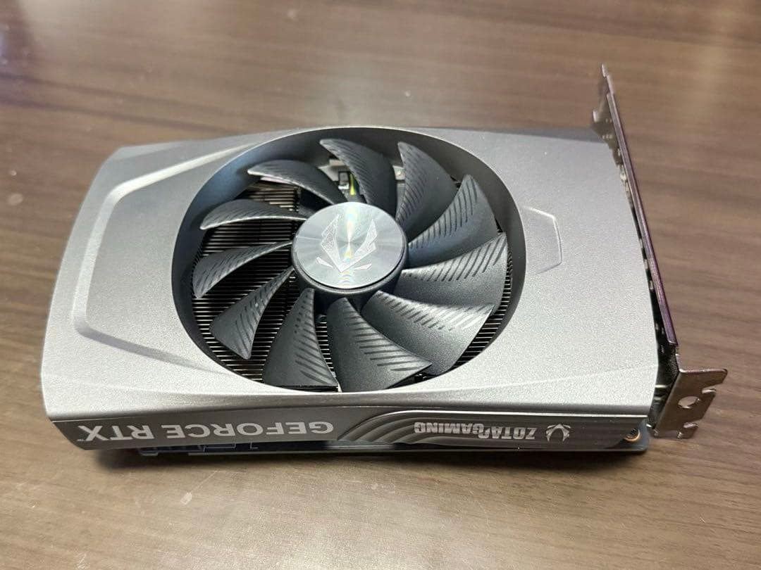 【値下げ！】ZOTAC GeForce RTX 4060 8GB GDDR6