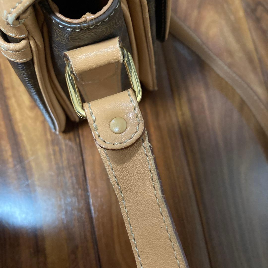 セリーヌ　ショルダーバッグ