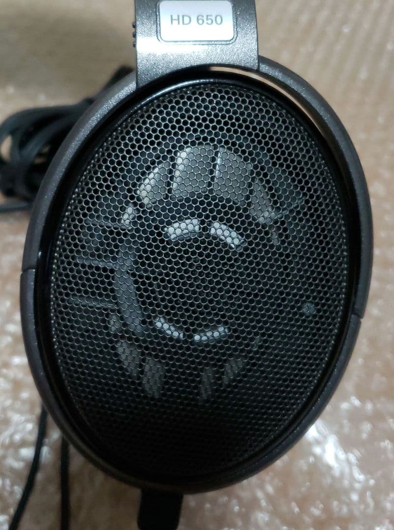 ヘッドホン HD650