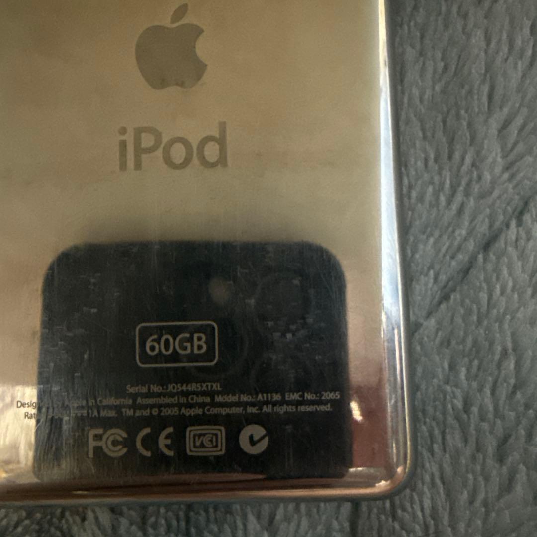 Apple iPod 第5世代 60GB 本体 イヤフォン付き