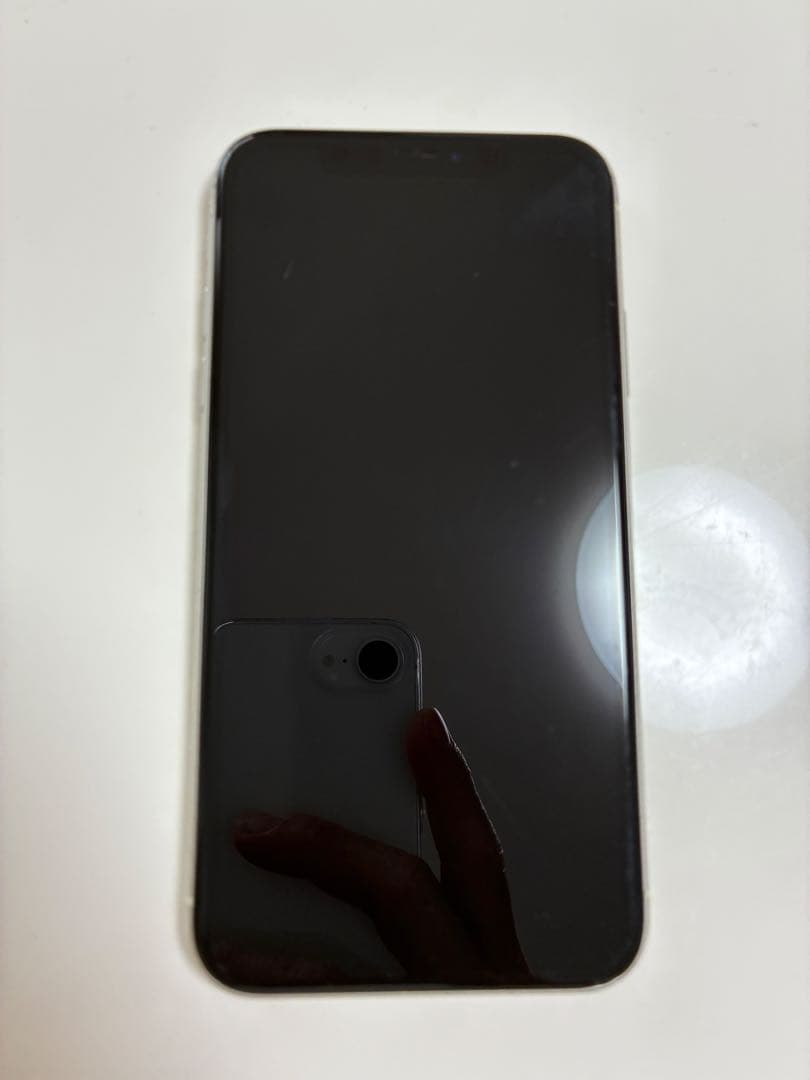 iPhone11 128g ホワイト　SIMフリー