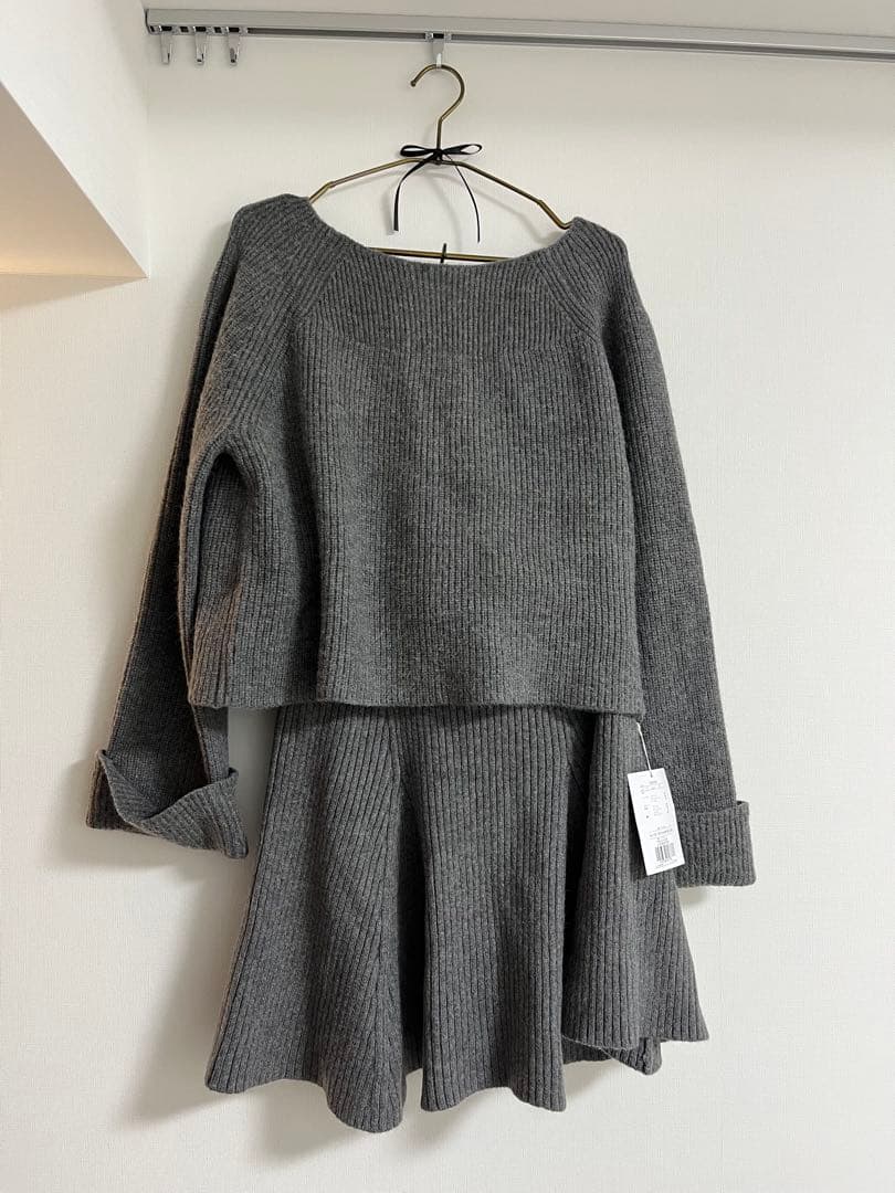 未使用♥︎アプワイザーリッシェ♥︎ バックリボンミニニットセットアップ