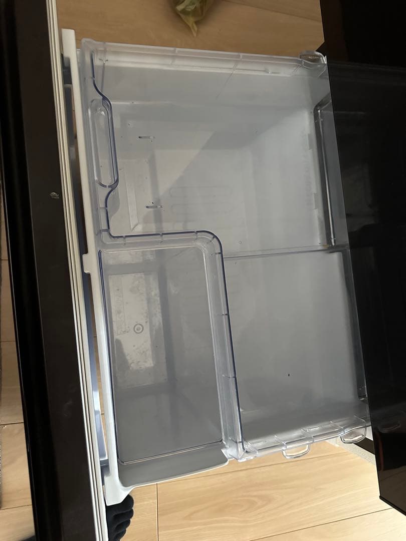 ヒ*ロ様 SHARP 3ドア冷蔵庫 レッド SJ-GW35J-R 2023年製