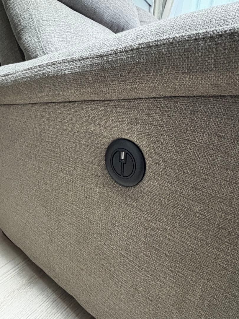 ニトリ Nビリーバ 電動リクライニングソファ 2人掛け