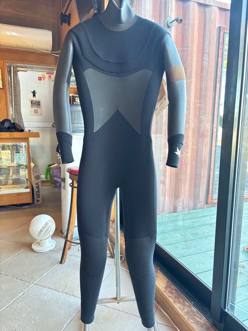 Axxeclassic 4/3mm 裏起毛セミドライ　レディースML