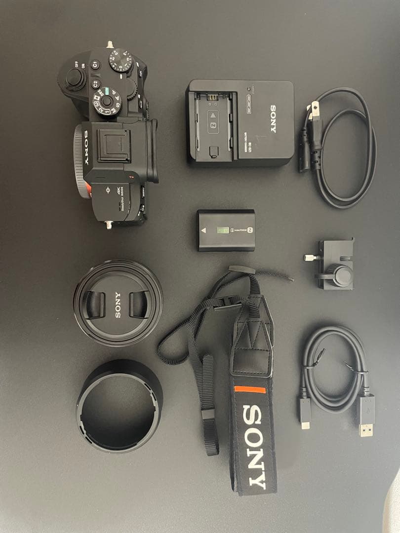 デジタルカメラ Sony A7R iii + FE 1.8 50mm Lens