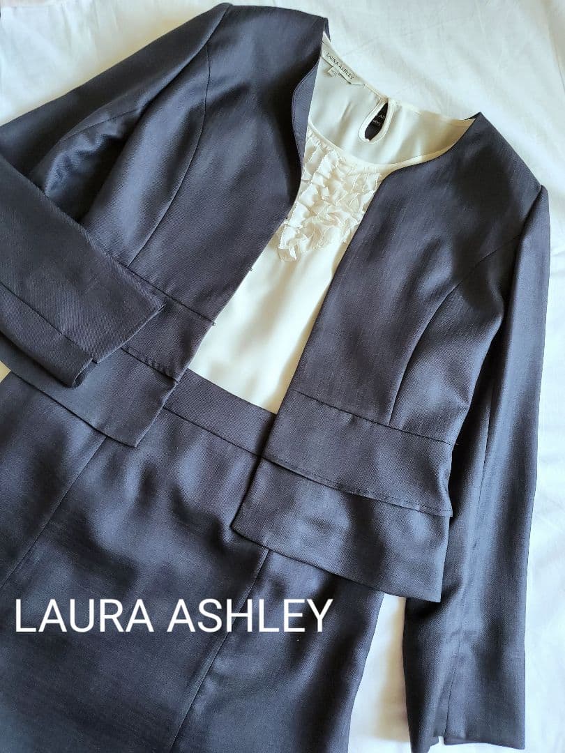 【新品・未使用・希少】LAURA ASHLEY スーツ 3点セット