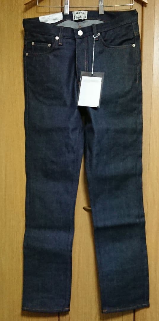 Acne Studios ダークブルー ストレートデニム