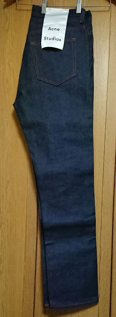 Acne Studios ダークブルー ストレートデニム