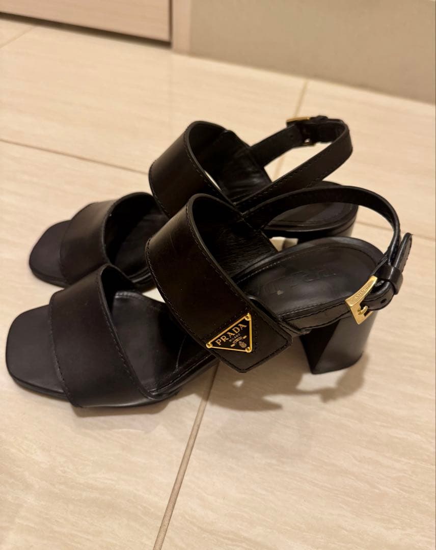 PRADA ブラック ヒールサンダル 37.5 / 24cm