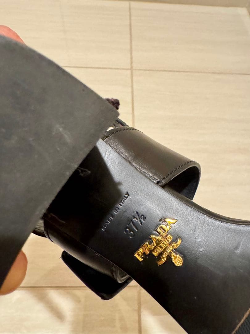 PRADA ブラック ヒールサンダル 37.5 / 24cm