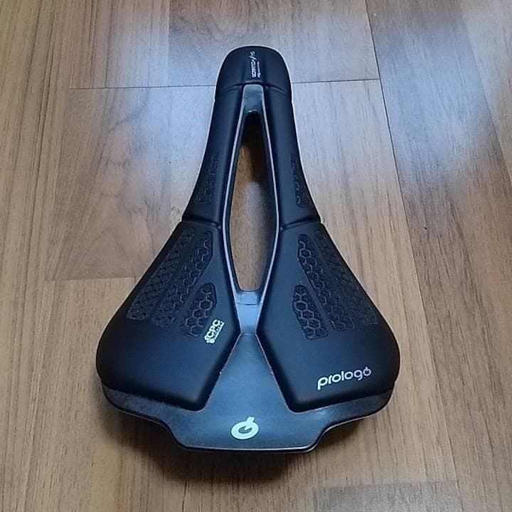 プロロゴ サドル PROLOGO SCRATCH M5 PAS CPC NACK