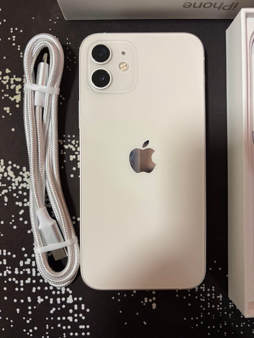 【美品】iPhone12 128GB　ホワイト　Applecare+交換品