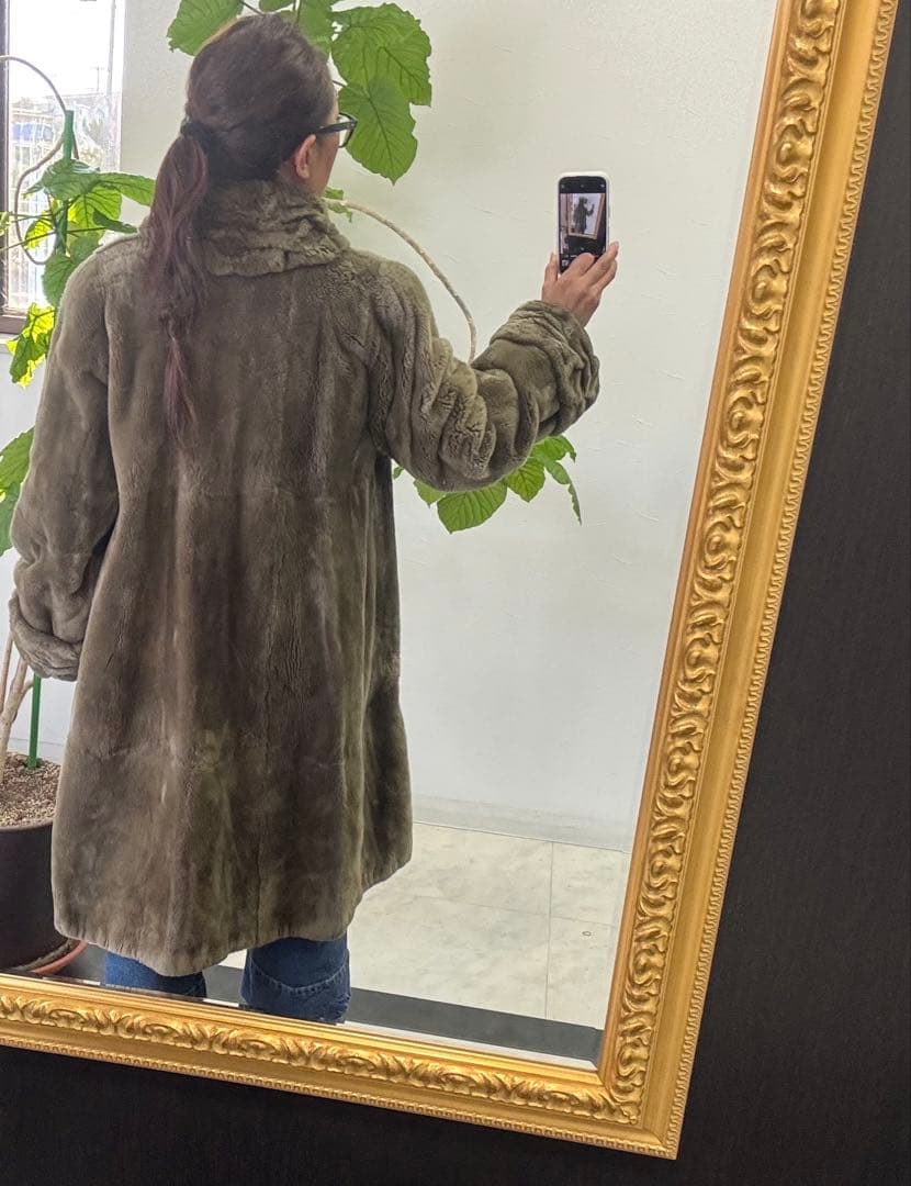 期間限定割引中‼️大幅お値下げしました‼️FENDI 希少khaki色ハーフコート