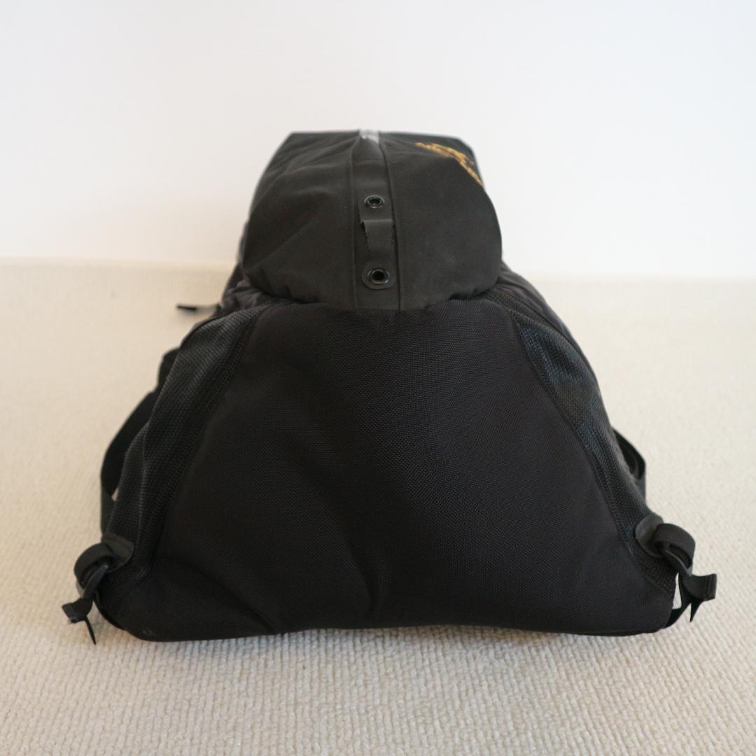 ✨美品✨通勤・通学に最適 ARC'TERYX ARRO22 リュック ブラック