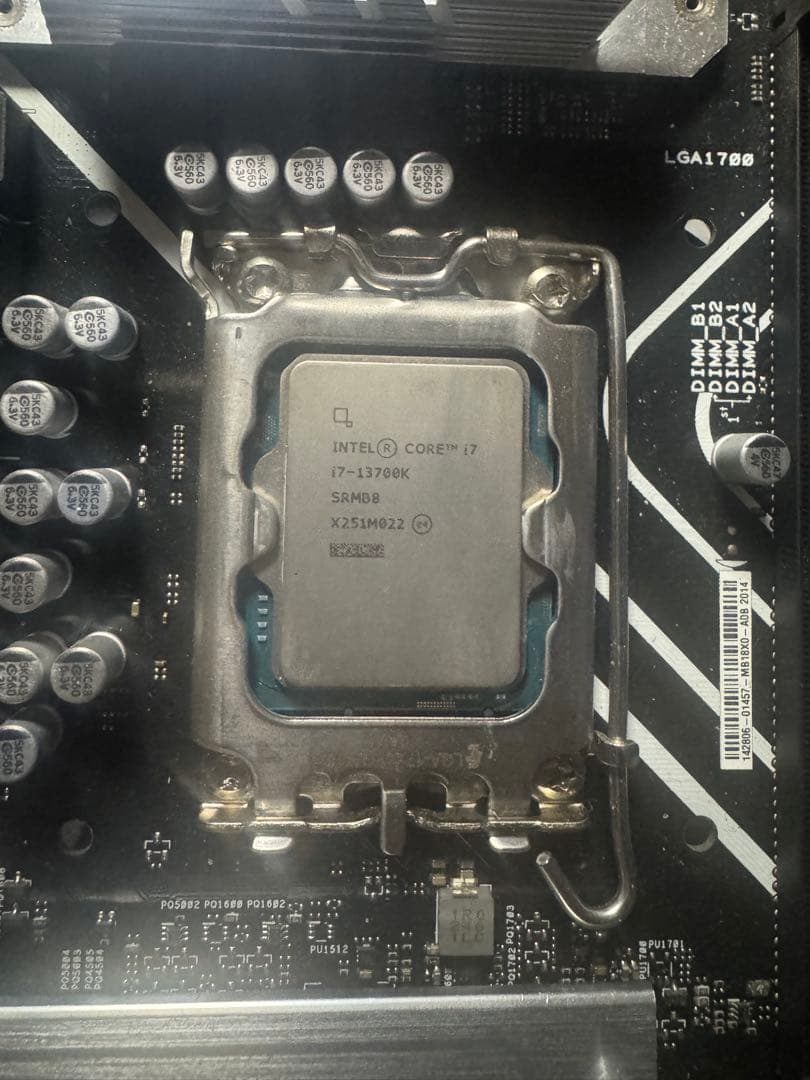 Intel Core i7-13700k +マザーボードおまけ