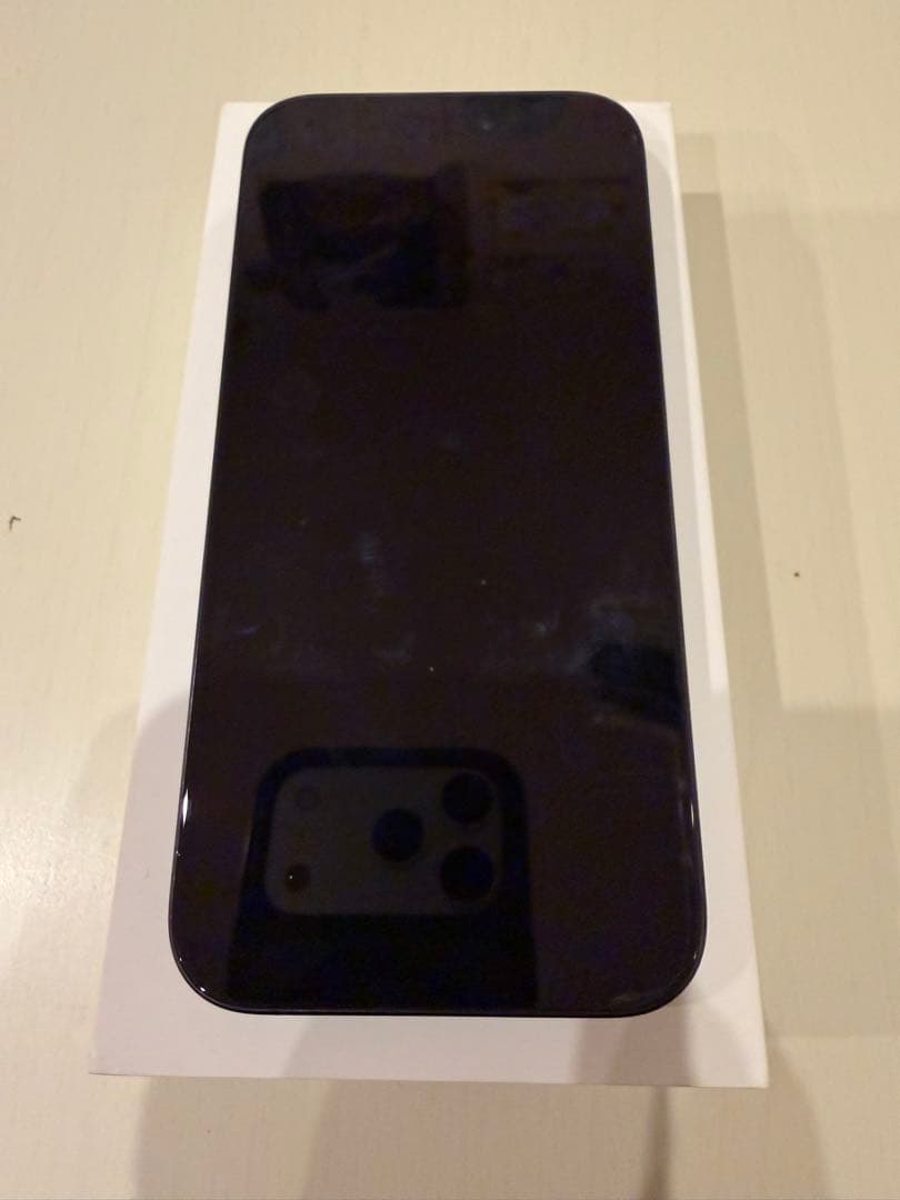 iPhone 15Pro ブラック 本体　箱あり美品